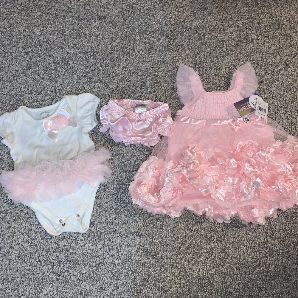 NWT Dress (3-6M)